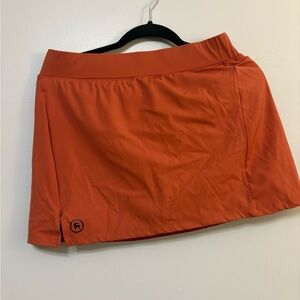 Backcountry rust women’s Athletic Skort with zipper on side